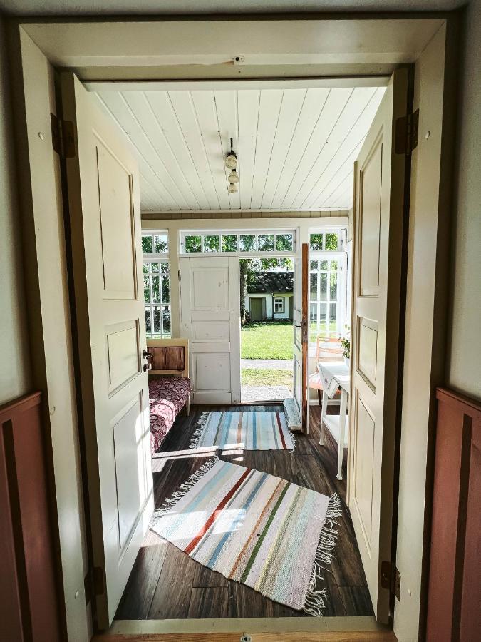 Vanatoa Taluhotell Koguva Exteriör bild